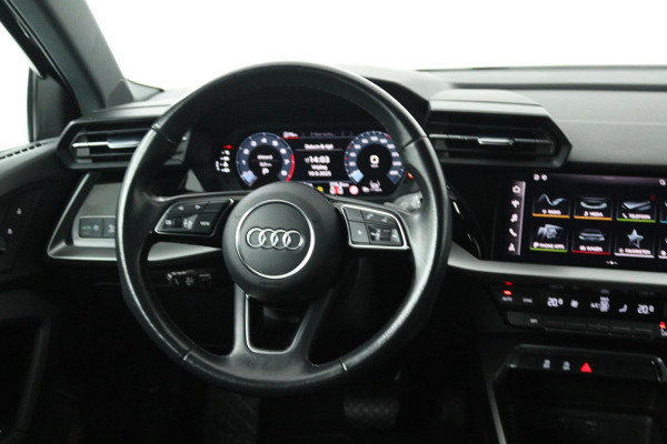Audi A3 Sportback 30 TFSI Business edition (DIGITALE COCKPIT, PARKEERSENSOREN, CRUISE ADAPTIEF, NAVIGATIE, LANE-ASSIST)