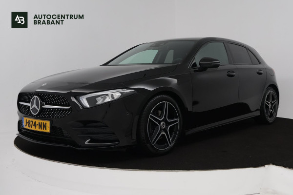Mercedes-Benz A-Klasse 180 Business Solution AMG (SFEERVERLICHTING, STOELVERWARMING, CRUISE CONTROL, NAVIGATIE, SENSOREN)