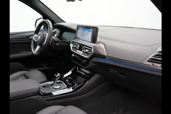 BMW X3 xDrive30e M Sport Plug In Hybrid 293pk Dealer O.H PHEV | Trekhaak Af Fabriek | Panodak | Head Up | Lederen Sportstoelen Memory & Ventilatie | Laser LED | Keyless | Stuur & Stoelen Verwarmd | Apple Carplay | Sfeerverlichting |  Cruise Control