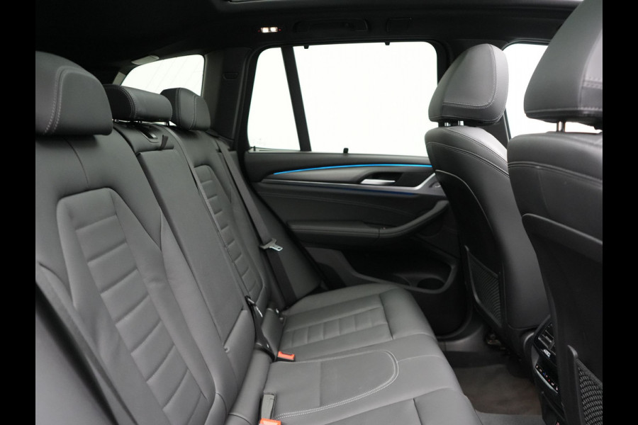 BMW X3 xDrive30e M Sport Plug In Hybrid 293pk Dealer O.H PHEV | Trekhaak Af Fabriek | Panodak | Head Up | Lederen Sportstoelen Memory & Ventilatie | Laser LED | Keyless | Stuur & Stoelen Verwarmd | Apple Carplay | Sfeerverlichting |  Cruise Control