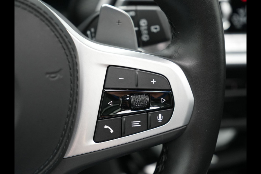 BMW X3 xDrive30e M Sport Plug In Hybrid 293pk Dealer O.H PHEV | Trekhaak Af Fabriek | Panodak | Head Up | Lederen Sportstoelen Memory & Ventilatie | Laser LED | Keyless | Stuur & Stoelen Verwarmd | Apple Carplay | Sfeerverlichting |  Cruise Control
