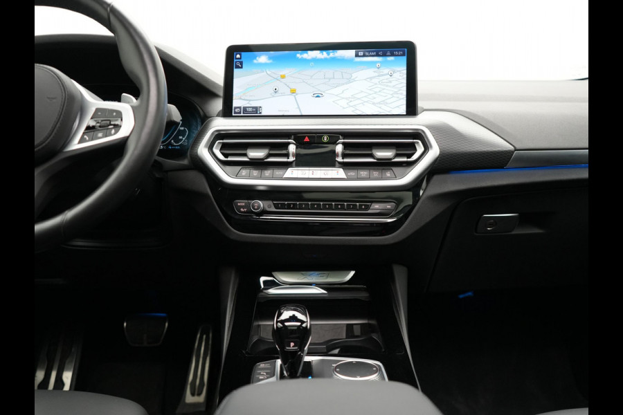 BMW X3 xDrive30e M Sport Plug In Hybrid 293pk Dealer O.H PHEV | Trekhaak Af Fabriek | Panodak | Head Up | Lederen Sportstoelen Memory & Ventilatie | Laser LED | Keyless | Stuur & Stoelen Verwarmd | Apple Carplay | Sfeerverlichting |  Cruise Control