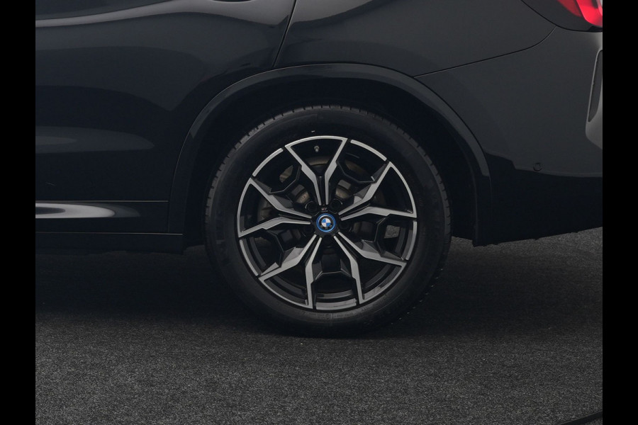 BMW X3 xDrive30e M Sport Plug In Hybrid 293pk Dealer O.H PHEV | Trekhaak Af Fabriek | Panodak | Head Up | Lederen Sportstoelen Memory & Ventilatie | Laser LED | Keyless | Stuur & Stoelen Verwarmd | Apple Carplay | Sfeerverlichting |  Cruise Control