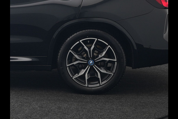 BMW X3 xDrive30e M Sport Plug In Hybrid 293pk Dealer O.H PHEV | Trekhaak Af Fabriek | Panodak | Head Up | Lederen Sportstoelen Memory & Ventilatie | Laser LED | Keyless | Stuur & Stoelen Verwarmd | Apple Carplay | Sfeerverlichting |  Cruise Control