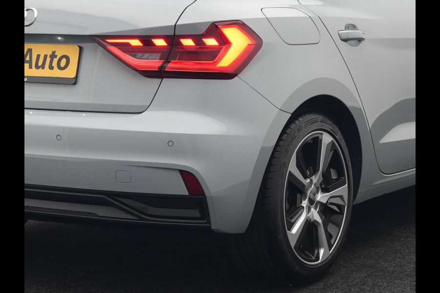 Audi A1 Sportback 30 TFSI S Line 111pk Dealer O.H. | LED | Apple Carplay | Keyless | Stoelverwarming | Navigatie | Virtual Cockpit | DAB | Audi A1 Sportback 30 TFSI S Line 111pk Dealer O.H. | LED | Apple Carplay | Keyless | Stoelverwarming | Navigatie | Virtual Cockpit | DAB |