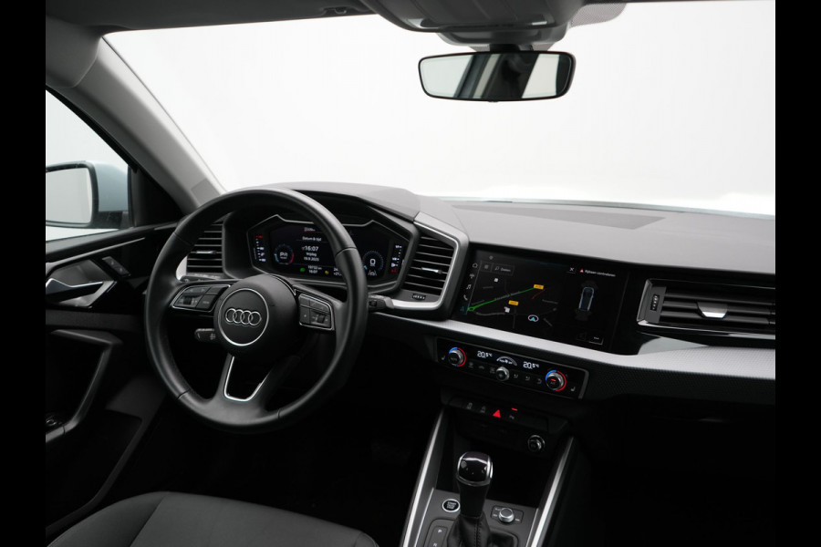 Audi A1 Sportback 30 TFSI S Line 111pk Dealer O.H. | LED | Apple Carplay | Keyless | Stoelverwarming | Navigatie | Virtual Cockpit | DAB | Audi A1 Sportback 30 TFSI S Line 111pk Dealer O.H. | LED | Apple Carplay | Keyless | Stoelverwarming | Navigatie | Virtual Cockpit | DAB |