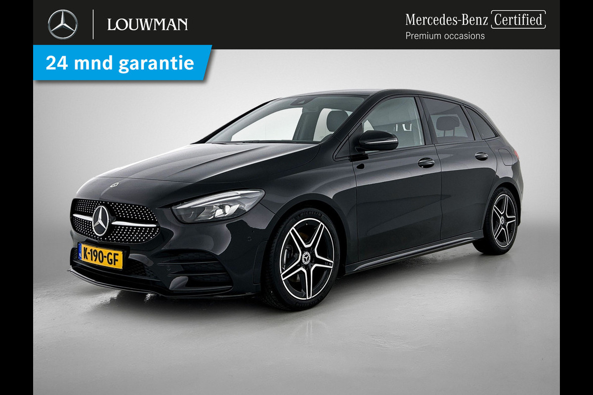 Mercedes-Benz B-Klasse 160 AMG Handgeschakeld AMG Line | Night Pakket | Spiegel Pakket | Easy-Pack Achterklep | Achteruitrijcamera. Inclusief 24 maanden Mercedes-Benz Certified garantie voor Europa.