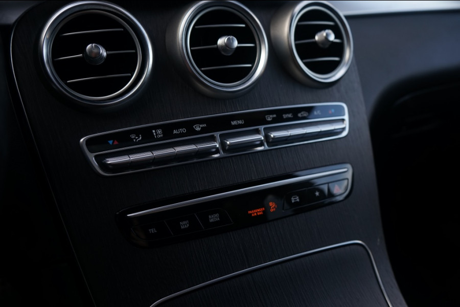Mercedes-Benz GLC Coupé 300 AMG 4Matic Pano/Burm/360/Distr/9G/258PK
