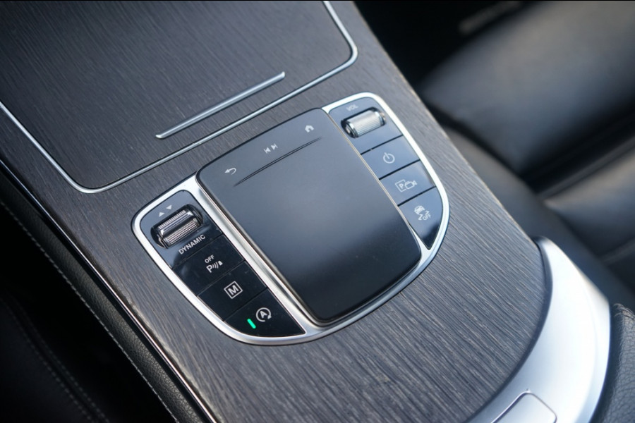Mercedes-Benz GLC Coupé 300 AMG 4Matic Pano/Burm/360/Distr/9G/258PK