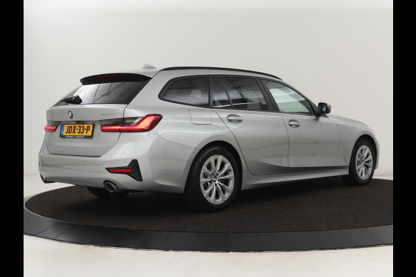 BMW 3 Serie Touring 330e | Keyless | Full LED | Carplay | Navigatie | Leder | Stoelverwarming | Camera | LMV 17 inch | Cruise control | Getint glas