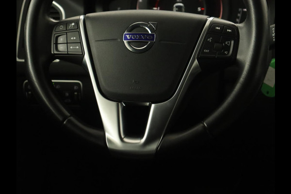 Volvo XC60 2.0 D3 Ocean Race | Adaptive cruise | Trekhaak | Leder | Camera | Stoelverwarming | Navigatie | Bluetooth