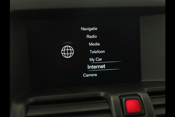Volvo XC60 2.0 D3 Ocean Race | Adaptive cruise | Trekhaak | Leder | Camera | Stoelverwarming | Navigatie | Bluetooth