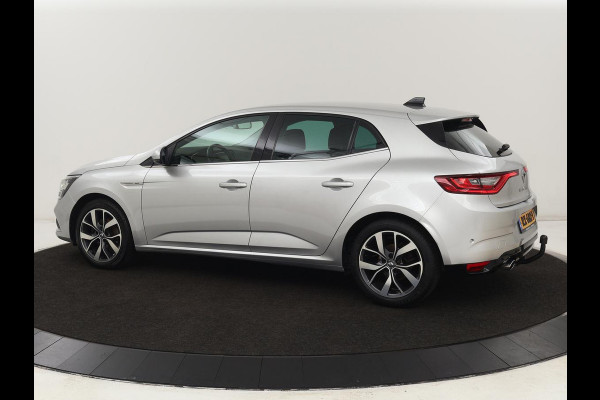 Renault Mégane 1.2 TCe Bose | Camera | Half leder | Carplay | Keyless | Navigatie | Massage | Dodehoek detectie | Trekhaak | Climate control | Bluetooth | BOSE Sound | Cruise control | Parkeerhulp