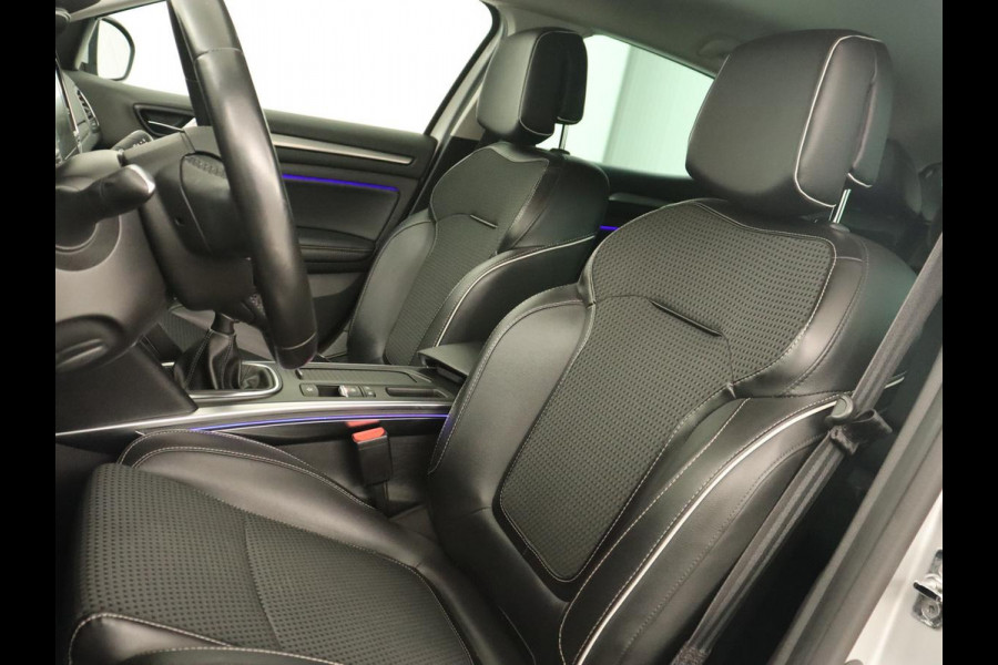Renault Mégane 1.2 TCe Bose | Camera | Half leder | Carplay | Keyless | Navigatie | Massage | Dodehoek detectie | Trekhaak | Climate control | Bluetooth | BOSE Sound | Cruise control | Parkeerhulp