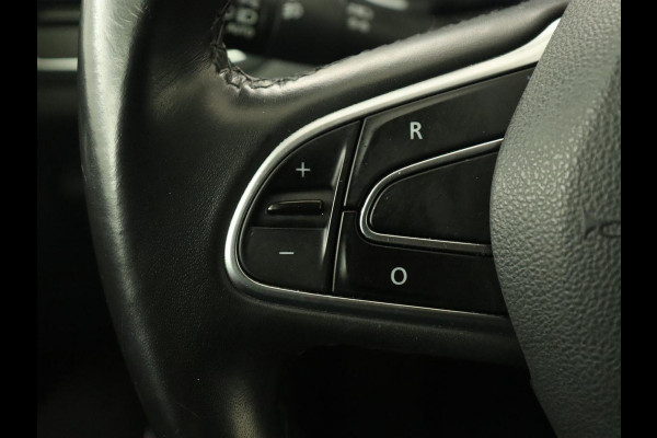 Renault Mégane 1.2 TCe Bose | Camera | Half leder | Carplay | Keyless | Navigatie | Massage | Dodehoek detectie | Trekhaak | Climate control | Bluetooth | BOSE Sound | Cruise control | Parkeerhulp