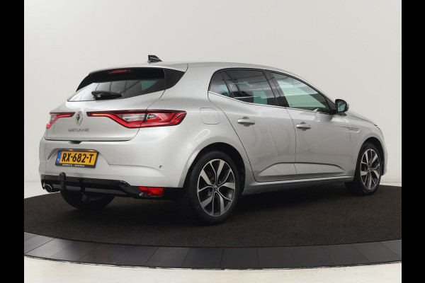 Renault Mégane 1.2 TCe Bose | Camera | Half leder | Carplay | Keyless | Navigatie | Massage | Dodehoek detectie | Trekhaak | Climate control | Bluetooth | BOSE Sound | Cruise control | Parkeerhulp