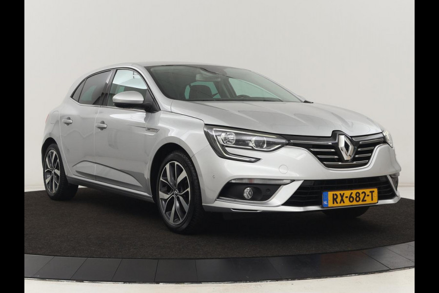 Renault Mégane 1.2 TCe Bose | Camera | Half leder | Carplay | Keyless | Navigatie | Massage | Dodehoek detectie | Trekhaak | Climate control | Bluetooth | BOSE Sound | Cruise control | Parkeerhulp