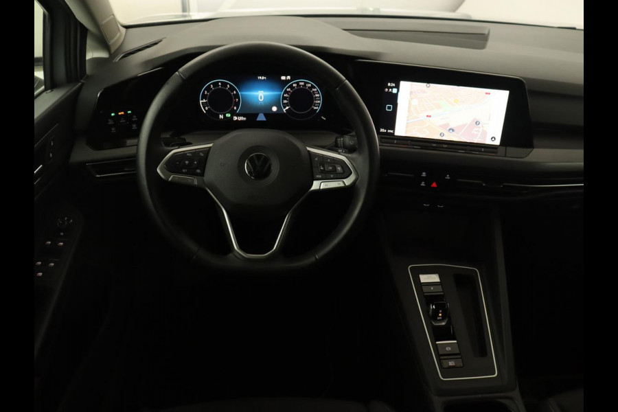 Volkswagen Golf 1.5 eTSI Style | Panoramadak | Automaat 1.5 eTSI Style | Panoramadak | Automaat | Navigatie | Memory | Adaptive cruise | Camera | Park assist | Carplay | Sfeerverlichting | Lane assist