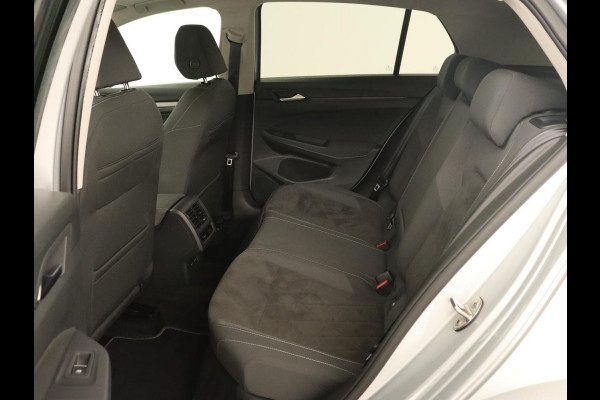 Volkswagen Golf 1.5 eTSI Style | Panoramadak | Automaat 1.5 eTSI Style | Panoramadak | Automaat | Navigatie | Memory | Adaptive cruise | Camera | Park assist | Carplay | Sfeerverlichting | Lane assist