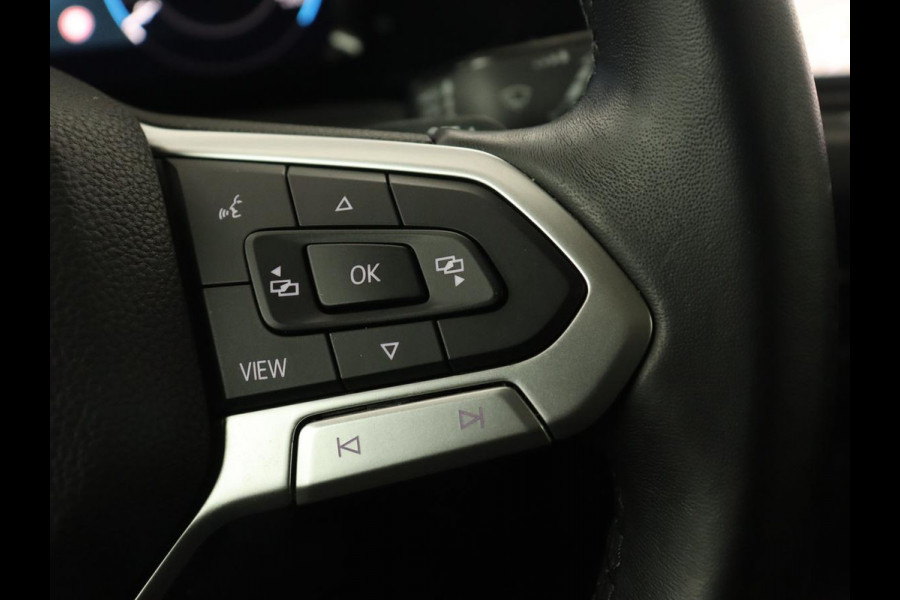Volkswagen Golf 1.5 eTSI Style | Panoramadak | Automaat 1.5 eTSI Style | Panoramadak | Automaat | Navigatie | Memory | Adaptive cruise | Camera | Park assist | Carplay | Sfeerverlichting | Lane assist