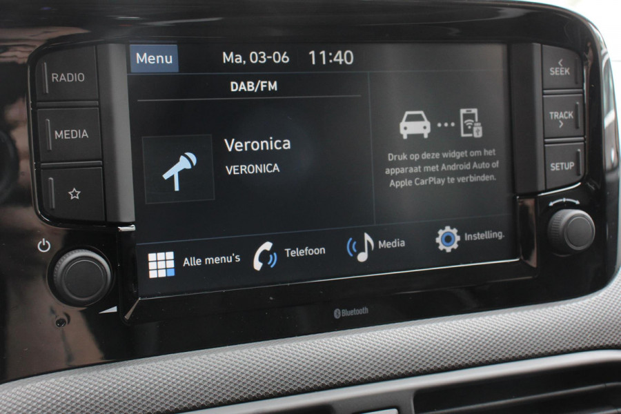 Hyundai i10 1.0 Automaat Comfort 5-zits | Navigatie | Apple Carplay/Android Auto | Cruise Control | DAB | Airco Hyundai i10 1.0 Automaat Comfort 5-zits | Navigatie | Apple Carplay/Android Auto | Cruise Control | DAB | Airco