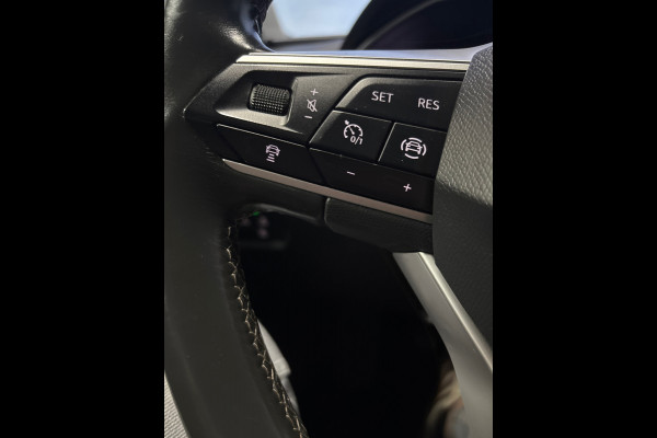 Seat Leon Sportstourer 1.0 TSI Style Business Intense Navi | Clima | Cruise | Camera | PDC | Trekhaak