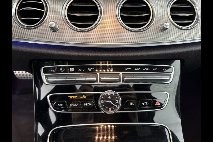 Mercedes-Benz E-Klasse 220 d AMG-Line (INCL-BTW ) Aut. *PANO | FULL-LED | LEATHER-MICROFIBRE | WIDE-SCREEN-DIGI-COCKPIT | NAVI-FULLMAP | AMBIENT-LIGHT | HEATED-SPORTSEATS | ECC | SHIFT-PADLLES | PDC | CRUISE | 19"ALU*