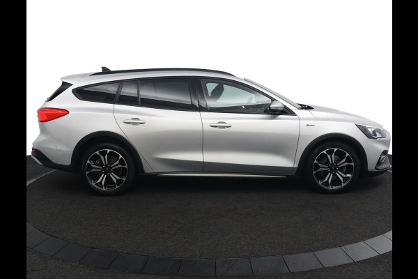 Ford FOCUS Wagon 1.0 EcoBoost Hybrid Active*ECC*NAVI*ACC*HAAK*CAM*