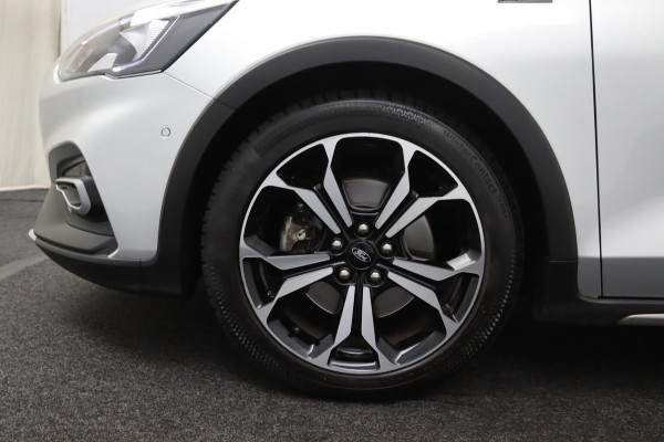 Ford FOCUS Wagon 1.0 EcoBoost Hybrid Active*ECC*NAVI*ACC*HAAK*CAM*