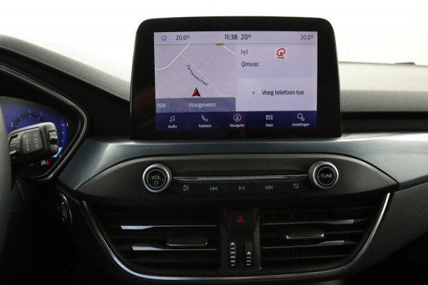 Ford FOCUS Wagon 1.0 EcoBoost Hybrid Active*ECC*NAVI*ACC*HAAK*CAM*