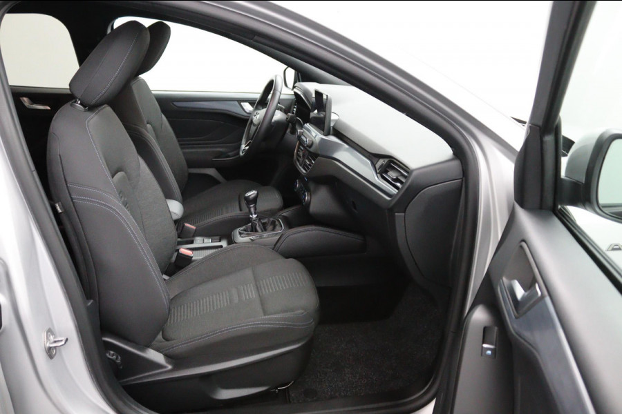 Ford FOCUS Wagon 1.0 EcoBoost Hybrid Active*ECC*NAVI*ACC*HAAK*CAM*