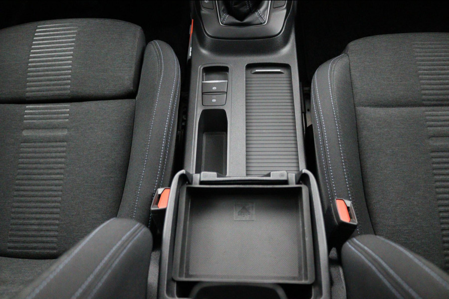 Ford FOCUS Wagon 1.0 EcoBoost Hybrid Active*ECC*NAVI*ACC*HAAK*CAM*