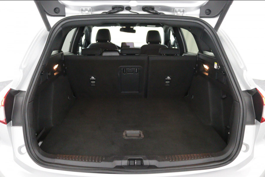 Ford FOCUS Wagon 1.0 EcoBoost Hybrid Active*ECC*NAVI*ACC*HAAK*CAM*