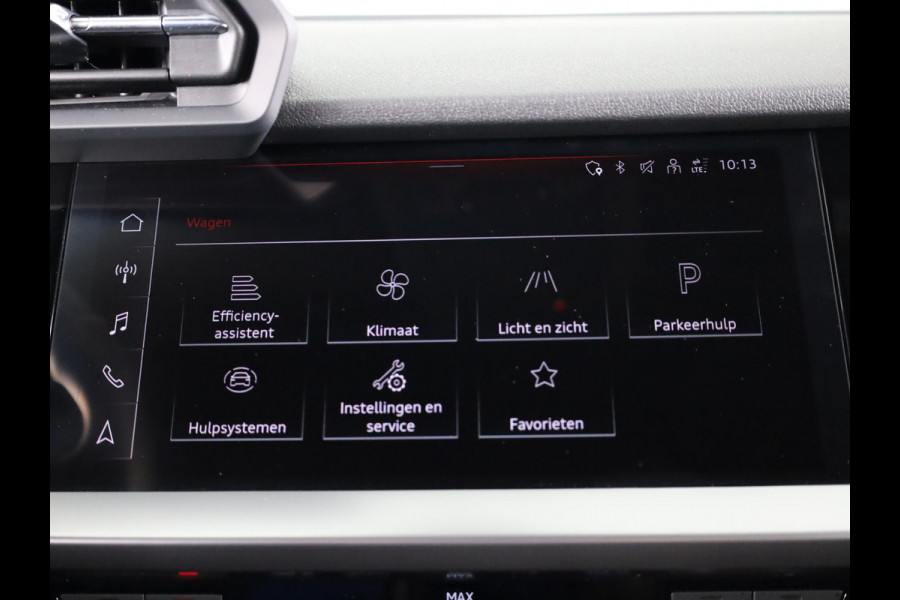 Audi A3 Sportback 30 TFSI Pro Line 110 pk S-tronic | Navigatie via App | Parkeersensoren achter | Cruise control | Apple Carplay/Android Auto | Audi A3 Sportback 30 TFSI Pro Line 110 pk S-tronic | Navigatie via App | Parkeersensoren achter | Cruise control | Apple Carplay/Android Auto |