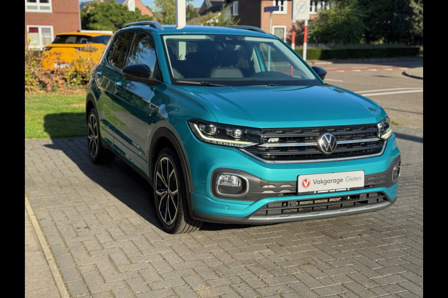 Volkswagen T-Cross 1.0 TSI 7-DSG R-Line | Dodehoekherkenning, Stoelverwarming, 18 inch, Climate control, Adaptive cruise control