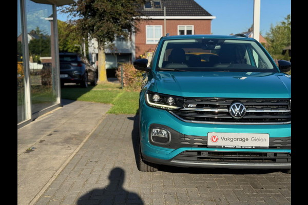 Volkswagen T-Cross 1.0 TSI 7-DSG R-Line | Dodehoekherkenning, Stoelverwarming, 18 inch, Climate control, Adaptive cruise control