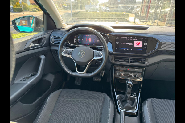 Volkswagen T-Cross 1.0 TSI 7-DSG R-Line | Dodehoekherkenning, Stoelverwarming, 18 inch, Climate control, Adaptive cruise control