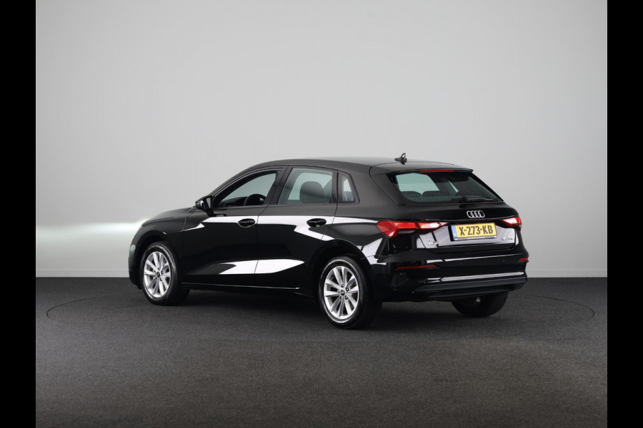Audi A3 Sportback 30 TFSI Pro Line 110 pk S-tronic | Navigatie via App | Parkeersensoren achter | Cruise control | Apple Carplay/Android Auto | Audi A3 Sportback 30 TFSI Pro Line 110 pk S-tronic | Navigatie via App | Parkeersensoren achter | Cruise control | Apple Carplay/Android Auto |
