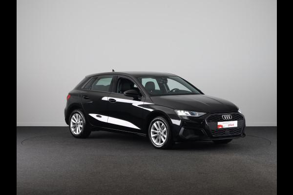 Audi A3 Sportback 30 TFSI Pro Line 110 pk S-tronic | Navigatie via App | Parkeersensoren achter | Cruise control | Apple Carplay/Android Auto | Audi A3 Sportback 30 TFSI Pro Line 110 pk S-tronic | Navigatie via App | Parkeersensoren achter | Cruise control | Apple Carplay/Android Auto |