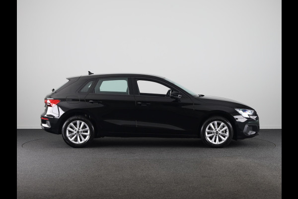 Audi A3 Sportback 30 TFSI Pro Line 110 pk S-tronic | Navigatie via App | Parkeersensoren achter | Cruise control | Apple Carplay/Android Auto | Audi A3 Sportback 30 TFSI Pro Line 110 pk S-tronic | Navigatie via App | Parkeersensoren achter | Cruise control | Apple Carplay/Android Auto |