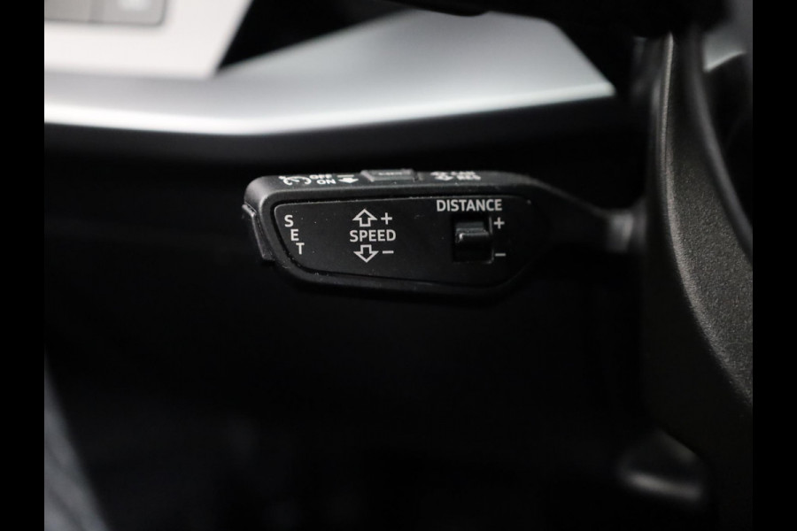 Audi A3 Sportback 30 TFSI Pro Line 110 pk S-tronic | Navigatie via App | Parkeersensoren achter | Cruise control | Apple Carplay/Android Auto | Audi A3 Sportback 30 TFSI Pro Line 110 pk S-tronic | Navigatie via App | Parkeersensoren achter | Cruise control | Apple Carplay/Android Auto |