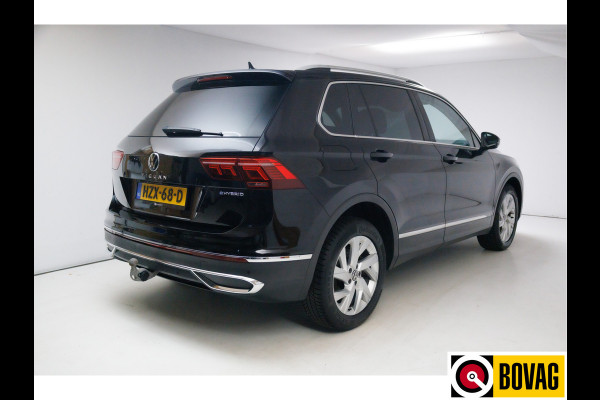 Volkswagen Tiguan 1.4 TSI eHybrid 245 PK Elegance Business+ | Panoramadak | Elec. trekhaak | Head-up display Digi dash, Navigatie, Stoel- stuurverwarming, Electrische klep, Achteruitrijcamera, Travel assist, DCC