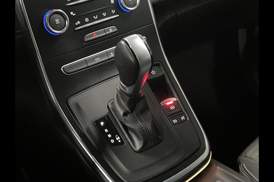 Renault Scénic 1.3 TCe Intens Trekhaak | Camera | Cruise control | Carplay | Keyless |
