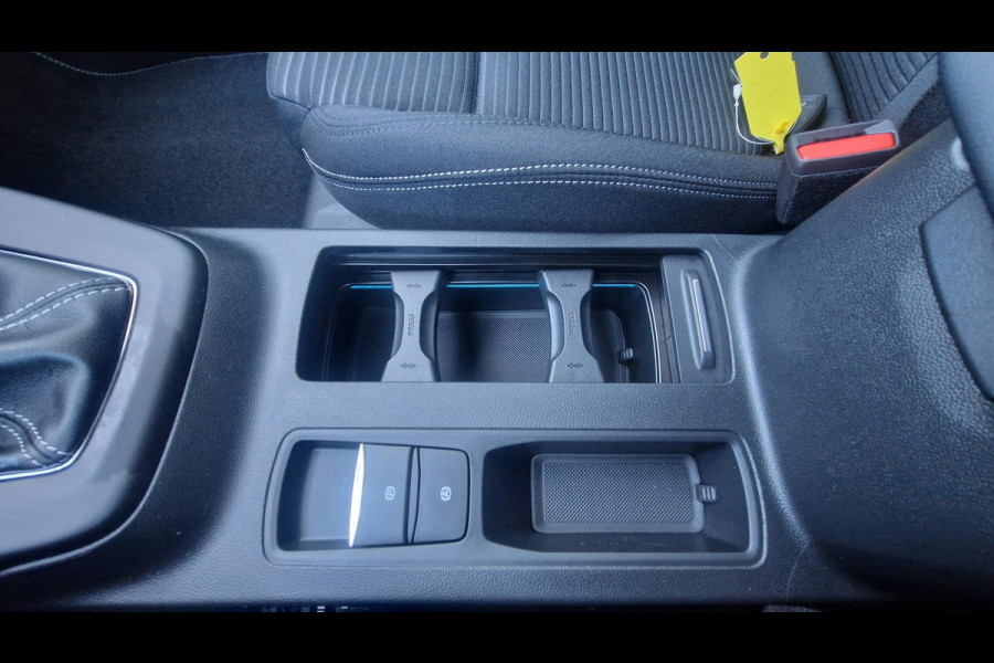Ford Focus 1.0 EcoBoost Hybrid Titanium X 125pk | Driver Assistance Pack | Winterpack Ford Focus 1.0 EcoBoost Hybrid Titanium X 125pk | Driver Assistance Pack | Winterpack