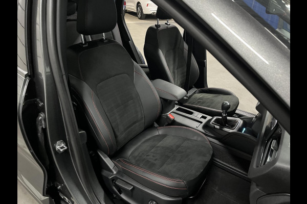Ford Kuga 1.5 EcoBoost ST-Line X *1800 kg Trekgewicht | Open dak | Trekhaak | Adapt. cruise control | Carplay | Stuur-/Stoelverwarming