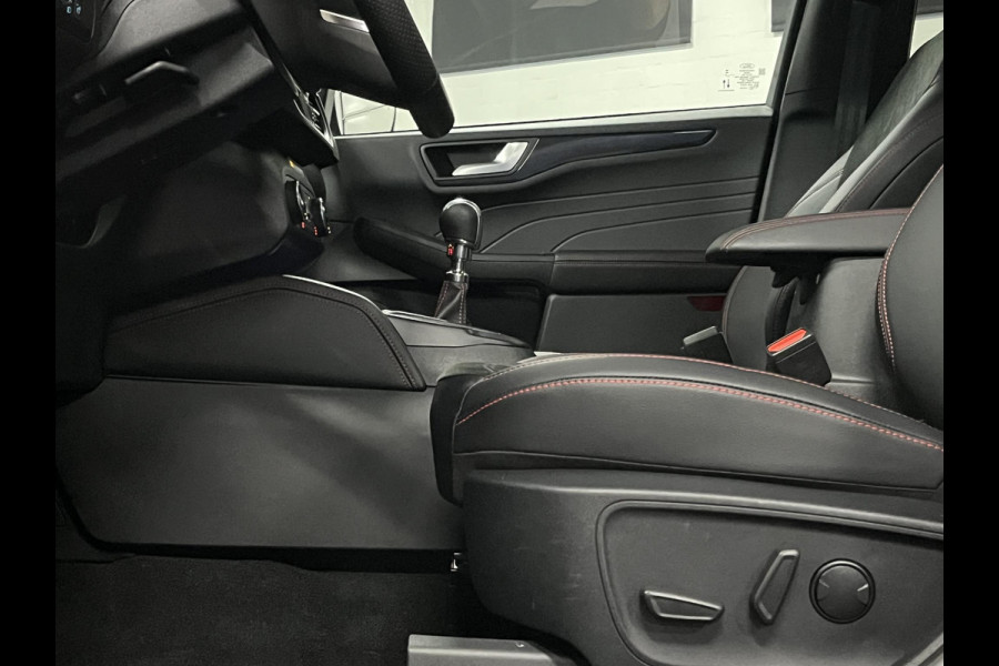 Ford Kuga 1.5 EcoBoost ST-Line X *1800 kg Trekgewicht | Open dak | Trekhaak | Adapt. cruise control | Carplay | Stuur-/Stoelverwarming