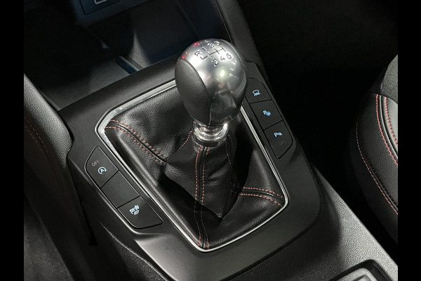 Ford Kuga 1.5 EcoBoost ST-Line X *1800 kg Trekgewicht | Open dak | Trekhaak | Adapt. cruise control | Carplay | Stuur-/Stoelverwarming