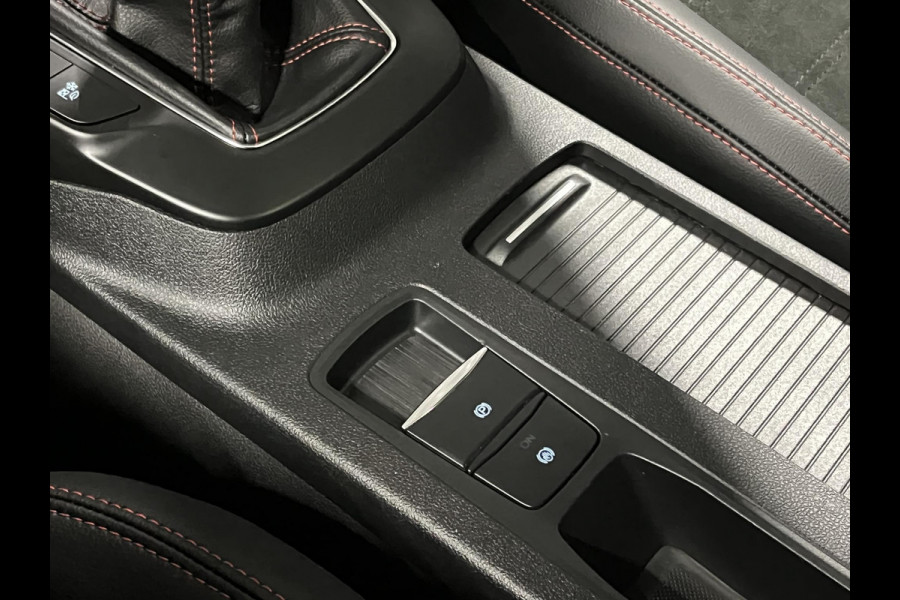 Ford Kuga 1.5 EcoBoost ST-Line X *1800 kg Trekgewicht | Open dak | Trekhaak | Adapt. cruise control | Carplay | Stuur-/Stoelverwarming