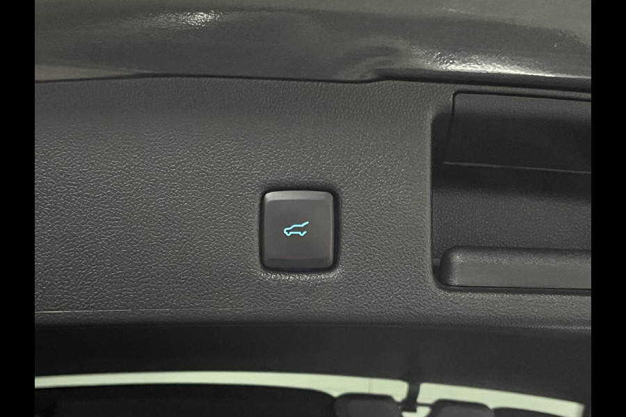 Ford Kuga 1.5 EcoBoost ST-Line X *1800 kg Trekgewicht | Open dak | Trekhaak | Adapt. cruise control | Carplay | Stuur-/Stoelverwarming
