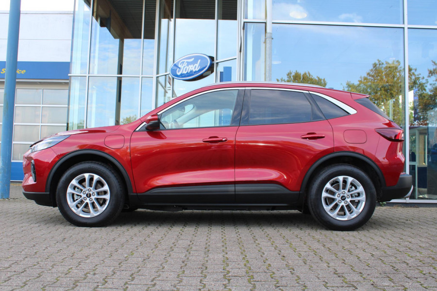 Ford Kuga 2.5 PHEV Titanium 243pk | Winterpack | Afneembare Trekhaak | 2.100kg Trekgewicht | Achteruitrijcamera